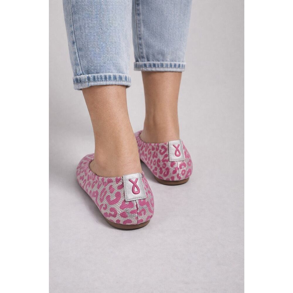 The Storehouse Flats-Louise Leppy-Breast Cancer Awareness-Rare Size 10